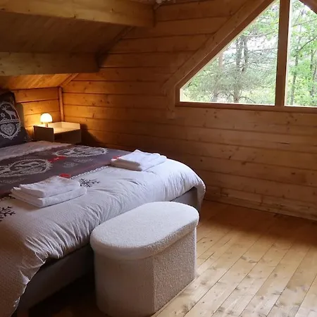 Chalet sous les pins classé 3 étoiles idéal pour 2, possible pour 4 * Céreste