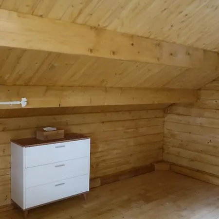 Chalet Chalet sous les pins classé 3 étoiles idéal pour 2, possible pour 4