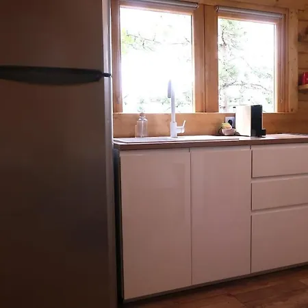 Chalet sous les pins classé 3 étoiles idéal pour 2, possible pour 4 Chalet